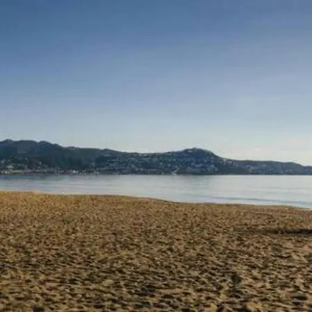 아파트 Apto. Con Piscinas A 150m Playa 엠푸리아브라바