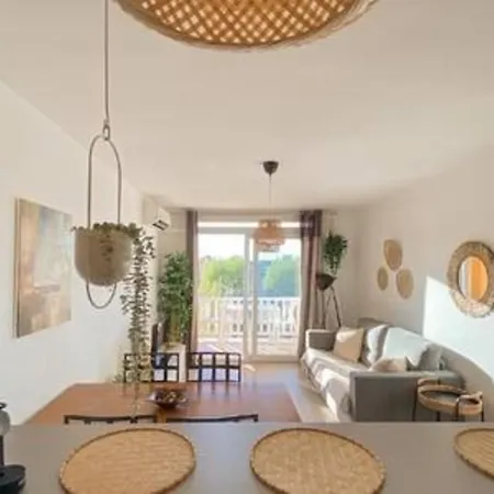 Apartment Apto. Con Piscinas A 150m Playa